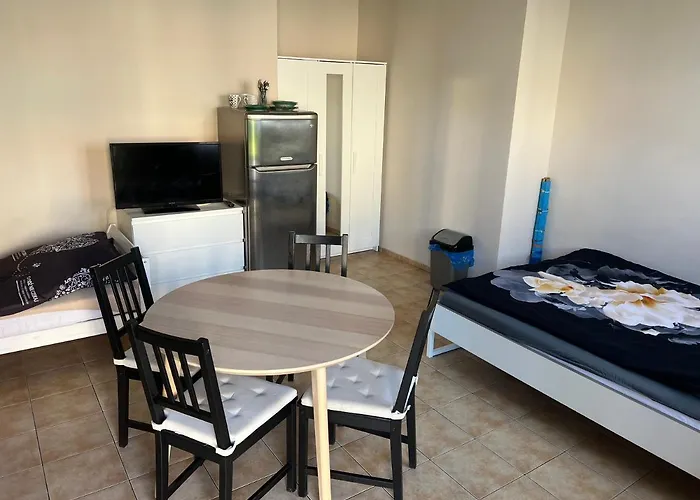 ホームステイ Alka